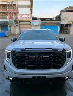 GMC Sierra